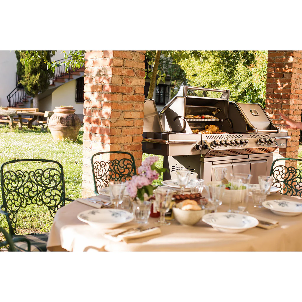 Napoleon Gasgriller Prestige PRO™ 825 - Image 16