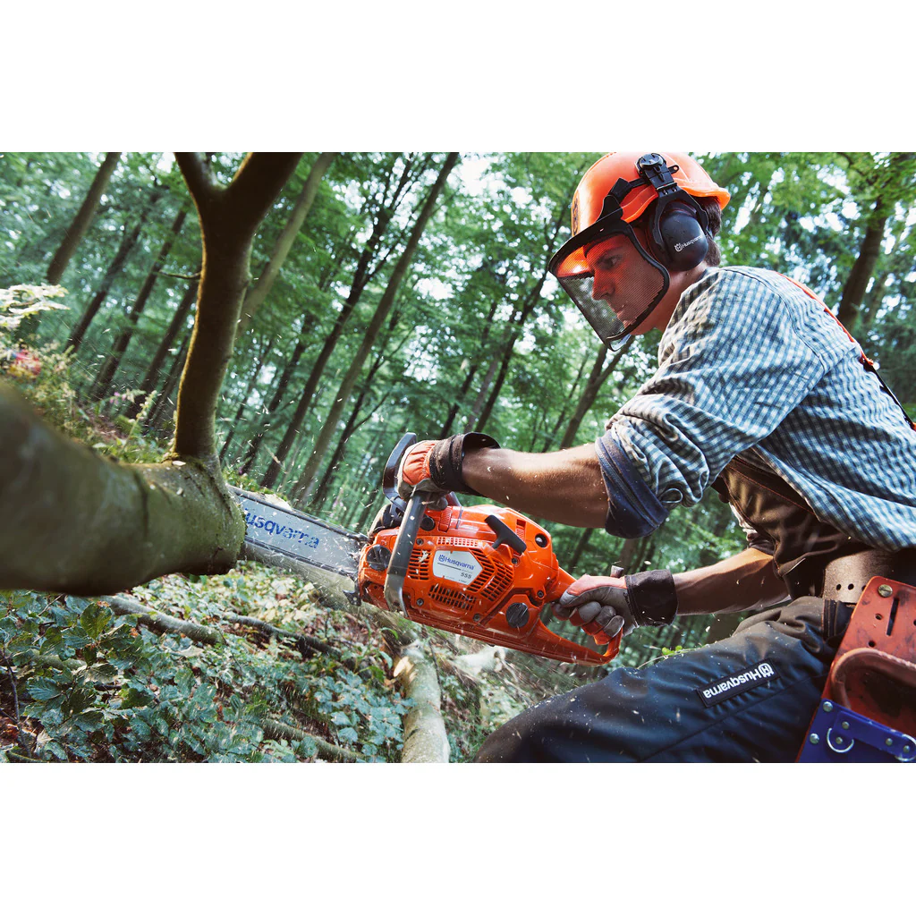 Husqvarna Benzin-Motorsäge 555 - Image 2